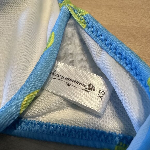 NWOT Heavy Manners Ruffled Up Miss August Underwire Bikini Top Women's X-Small - Picture 5 of 6